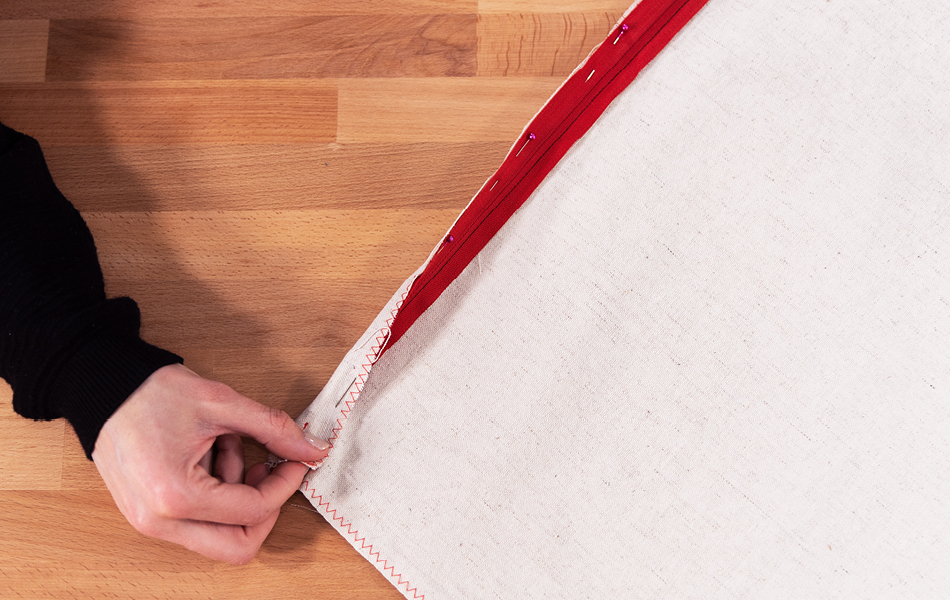 Club Tissu - Le coussin déco : Comment faire une housse de coussin avec fermeture éclair