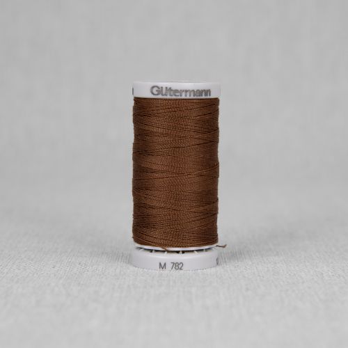 FIL DE POLYESTER TRÈS FORT GÜTERMANN 100M - 650