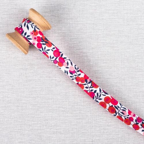 BIAIS TANA LAWN PAR LIBERTY OF LONDON 13 MM- WILTSHIRE BLANC/FUCHSIA