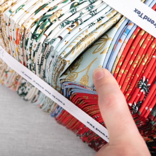 PRÉCOUPÉ FAT QUARTER HOLIDAY CLASSICS PAR RIFLE PAPER CO. POUR COTTON+STEEL