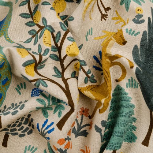 CANEVAS DE COTON NON BLANCHIS CAMONT PAR RIFLE PAPER CO POUR COTTON + STEEL - EXOTIC FOREST NATUREL MÉTALLIQUE