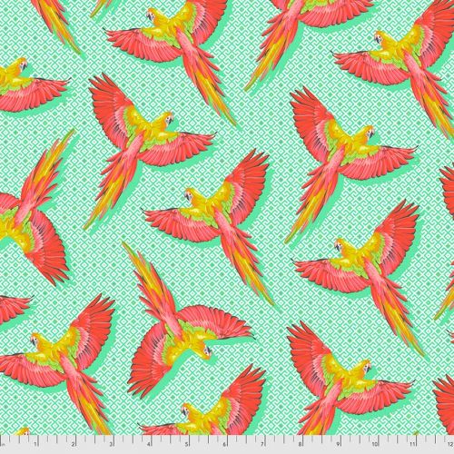 COTON DAYDREAMER PAR TULA PINK POUR FREE SPIRIT - MACAW YA LATER MANGO