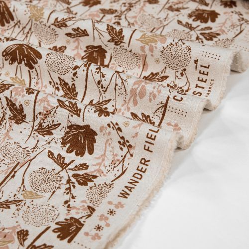 CANEVAS SUMMER FOLK PAR LISSIE TEEHEE POUR COTTON+STEEL - WANDER FIELD CLAY UNBLEACHED