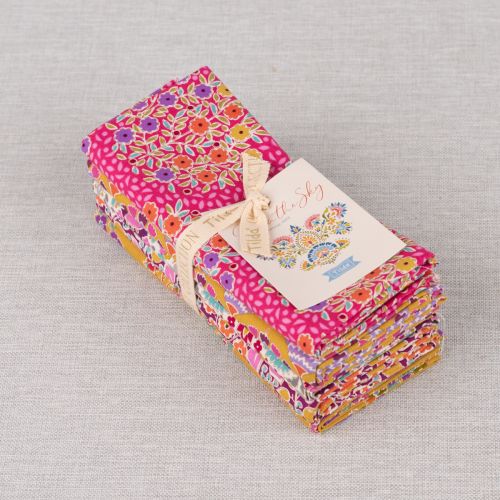 PRÉCOUPÉ PIE IN THE SKY PAR TILDA - FAT QUARTER CERISE/MOUTARDE