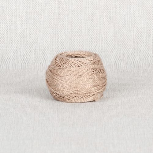 DMC-116-8 - BALLE DE COTON PERLE #8 45M - 842