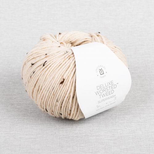 UNIVERSAL YARN DELUXE WORSTED TWEED - 910 PORCELAINE