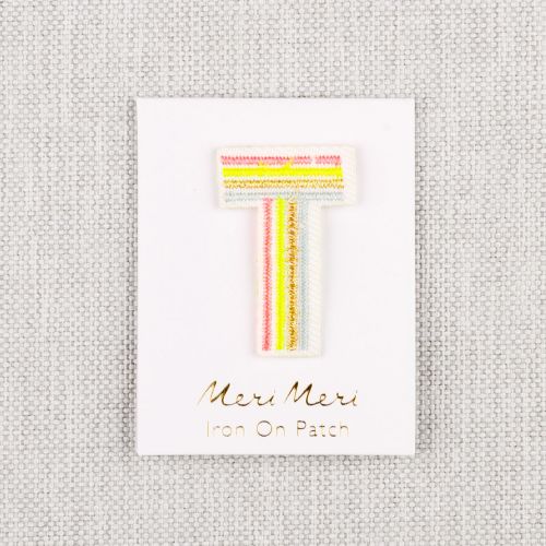 APPLIQUÉ MERI MERI LETTRE T