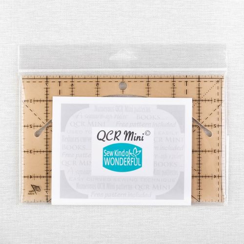 RÈGLE DE COURTEPOINTE QUICK CURVE MINI PAR SEW KIND OF WONDERFUL