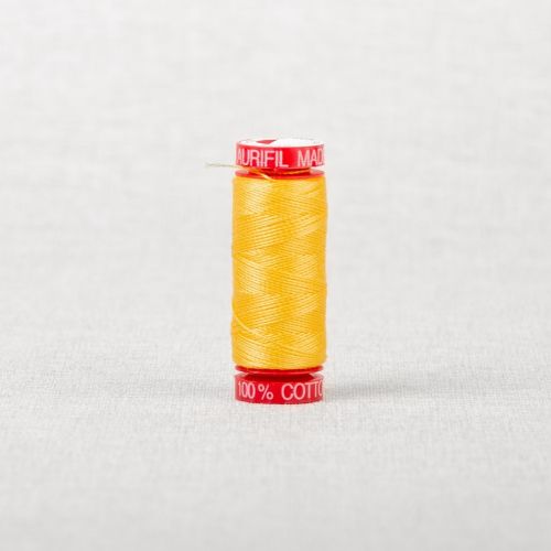 FIL DE COTON AURIFIL MAKO 12 50M - 1135 JAUNE CLAIR
