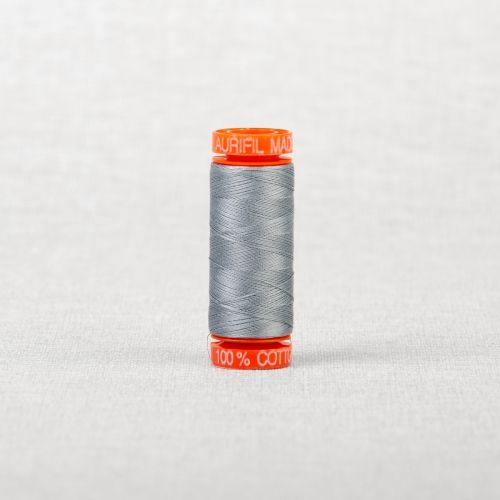 FIL DE COTON AURIFIL MAKO 50 200M - 2610 GRIS BLEU PÂLE