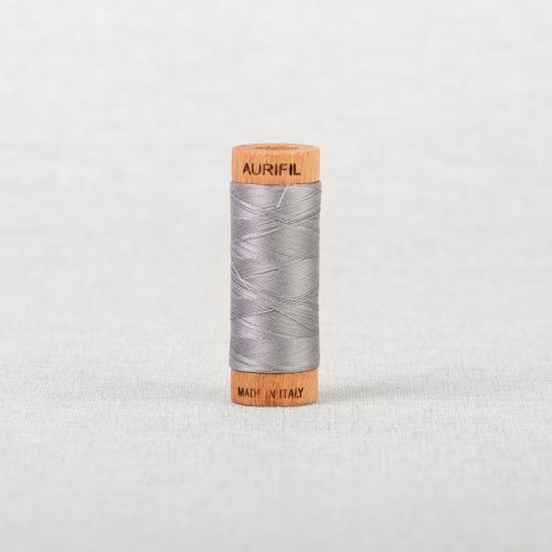 FIL DE COTON AURIFIL MAKO 80 274M - 2606 BROUILLARD