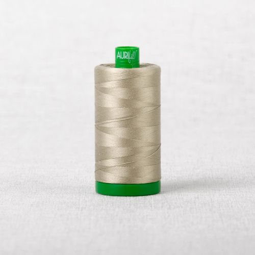 FIL DE COTON AURIFIL MAKO 40 1000M - 2900 VERT KAKI PÂLE