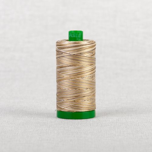 FIL DE COTON MOIRÉ AURIFIL MAKO 40 1000M - 4667 NOUGAT AUX NOIX