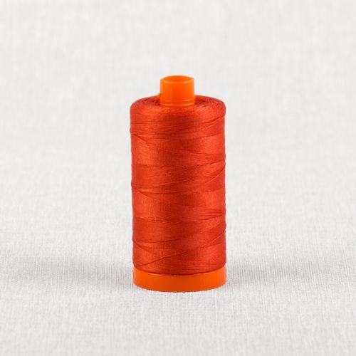 FIL DE COTON AURIFIL MAKO 50 1300M - 2255 ORANGE ROUGE FONCÉ