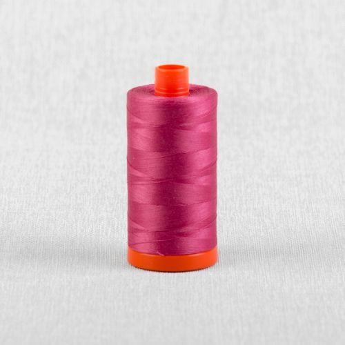 FIL DE COTON AURIFIL MAKO 50 1300M - 2588 MAGENTA PÂLE