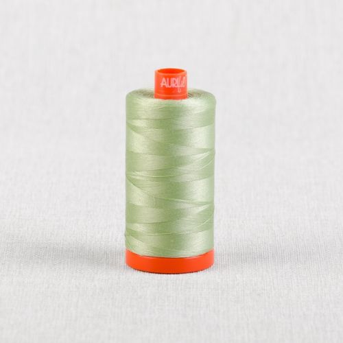 FIL DE COTON AURIFIL MAKO 50 1300M - 2880 VERT PÂLE