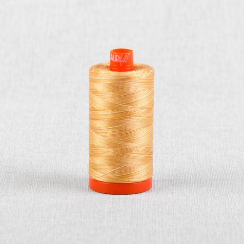 FIL DE COTON MOIRÉ AURIFIL MAKO 50 1300M - 4150 CRÈME BRÛLÉE