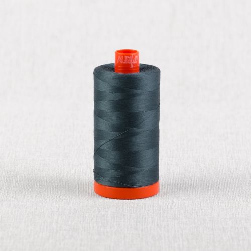 FIL DE COTON AURIFIL MAKO 50 1300M - 4644 BLEU FUMÉE