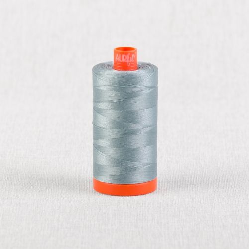 FIL DE COTON AURIFIL MAKO 50 1300M - 5008 PAPIER DE SUCRE