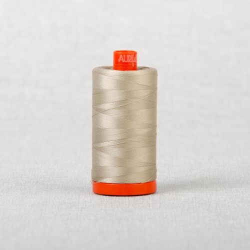 FIL DE COTON AURIFIL MAKO 50 1300M - 5021 GRIS PÂLE