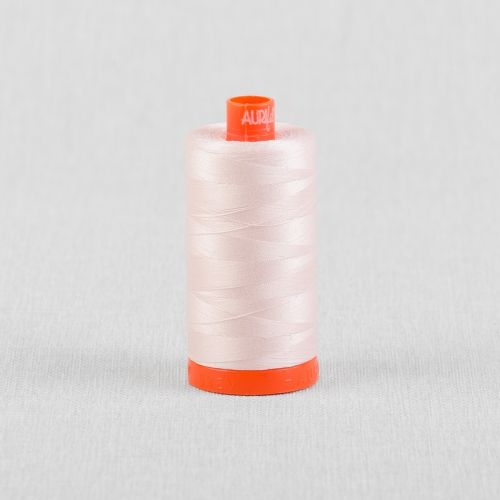 FIL DE COTON AURIFIL MAKO 50 1300M - 6723 FAIRY FLOSS