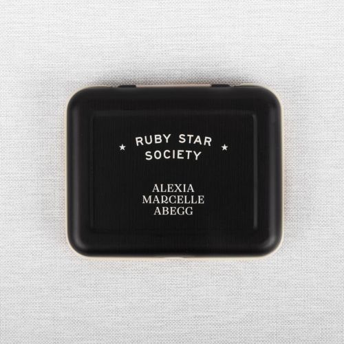 BOÎTE DE RANGEMENT PAR ALEXIA MARCELLE ABEGG POUR RUBY STAR SOCIETY - STARRY PÊCHE